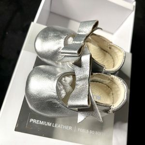 Baby Girl Robeez (Sophia silver)